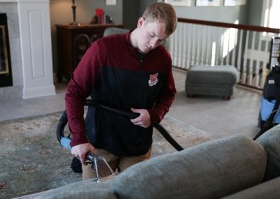 Heavens-Best-Upholstery-Cleaning-in-Cedar-Rapids-IA (19)